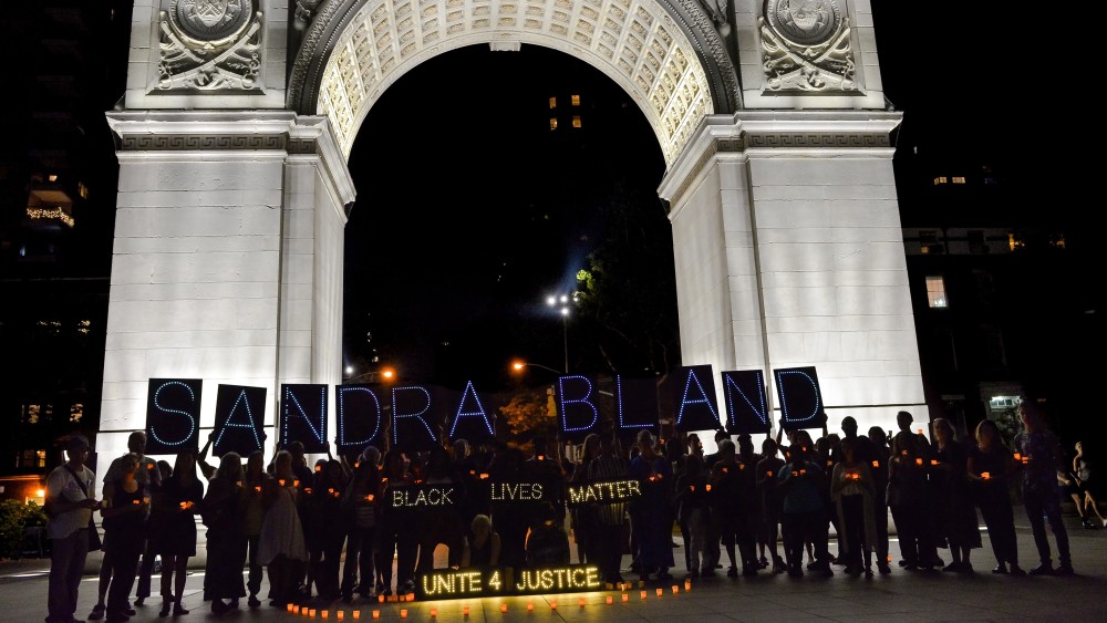 Mãi Nhắc Tên Cô: Cuộc Đời Và Cái Chết Của Sandra Bland - Say Her Name: The Life and Death of Sandra Bland