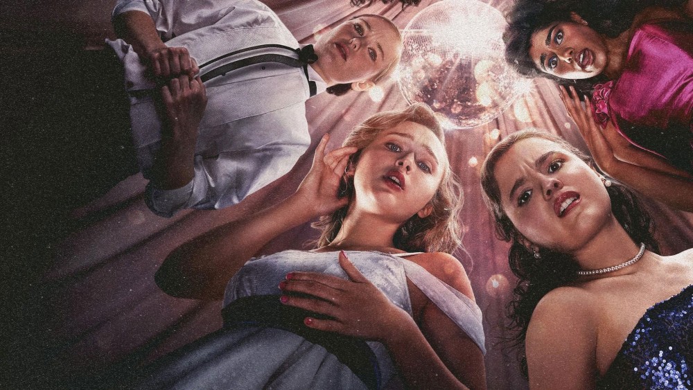 Phố Fear: Nữ Hoàng Dạ Hội - Fear Street: Prom Queen