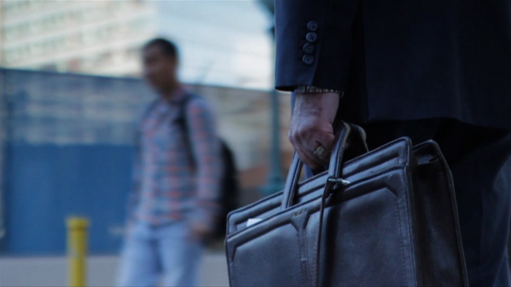 Thời Khốn Khó: Thất Nghiệp Ở Long Island - Hard Times: Lost on Long Island